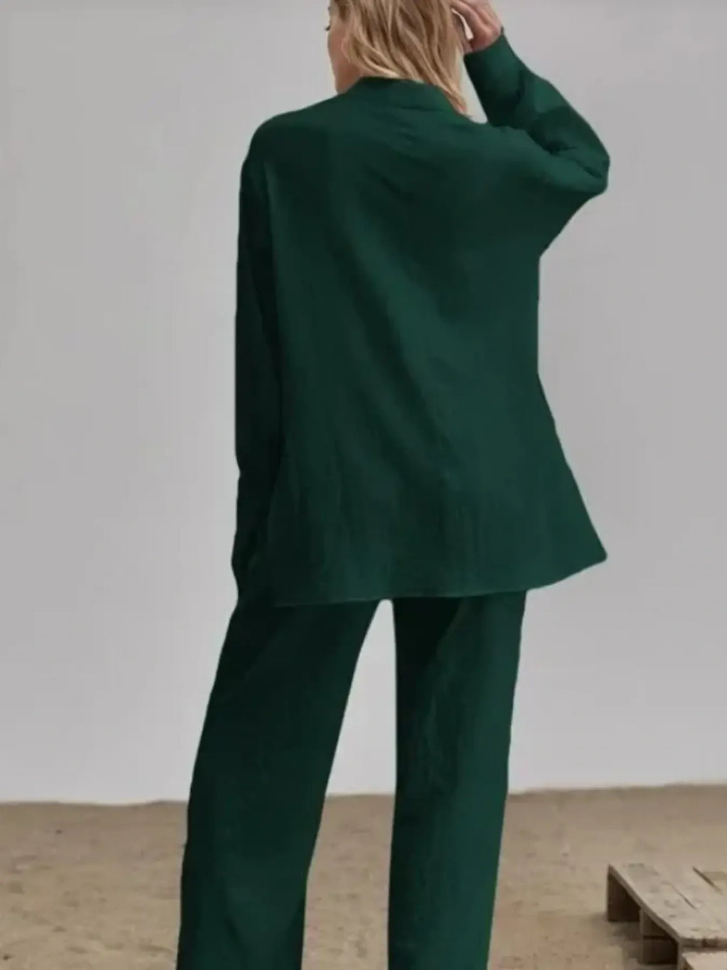 Women's Outfit Set Long Sleeve Shirt and Pants Set Pocketed Lightweight Two-piec 282e6b0ba8484c509e0a84ffaa8bc022-Max-Origin Trendsi