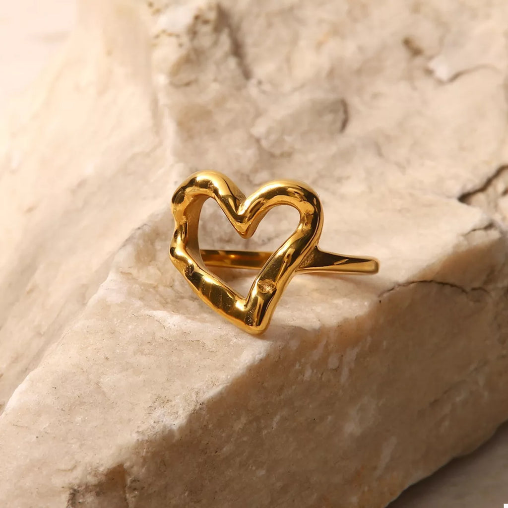 Heart Ring 18K Gold-Plated Gold Stainless Steel Women's Jewelry 2bbbf64b-3507-45e2-8b6e-5d2cebdece57-Max-Origin Trendsi