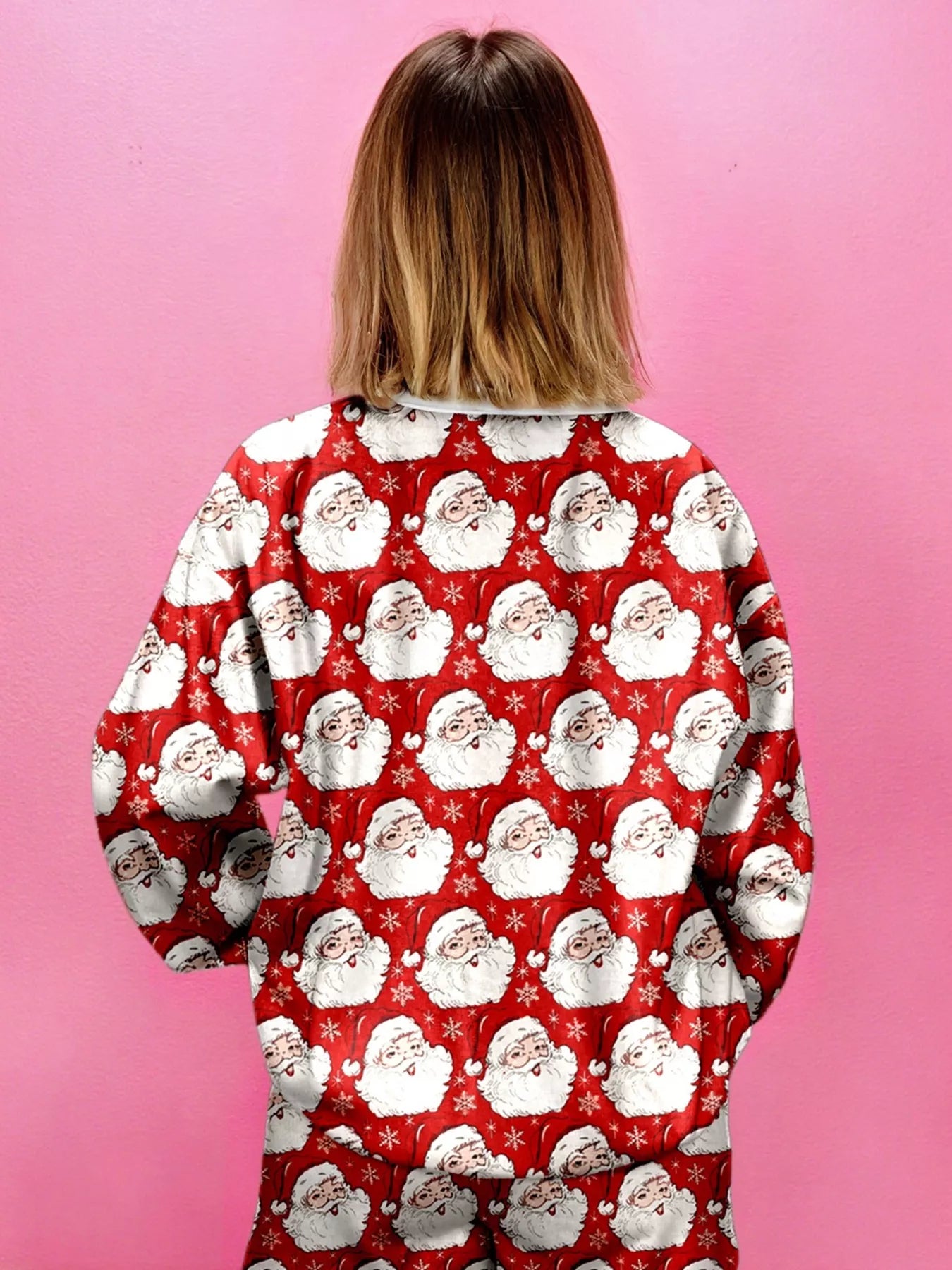 Christmas Women's Lounge Set Santa Print Round Neck Top and Shorts 2 Pcs 2d10152e2159430f986208cdf7bdb3dd-Max-Origin Trendsi