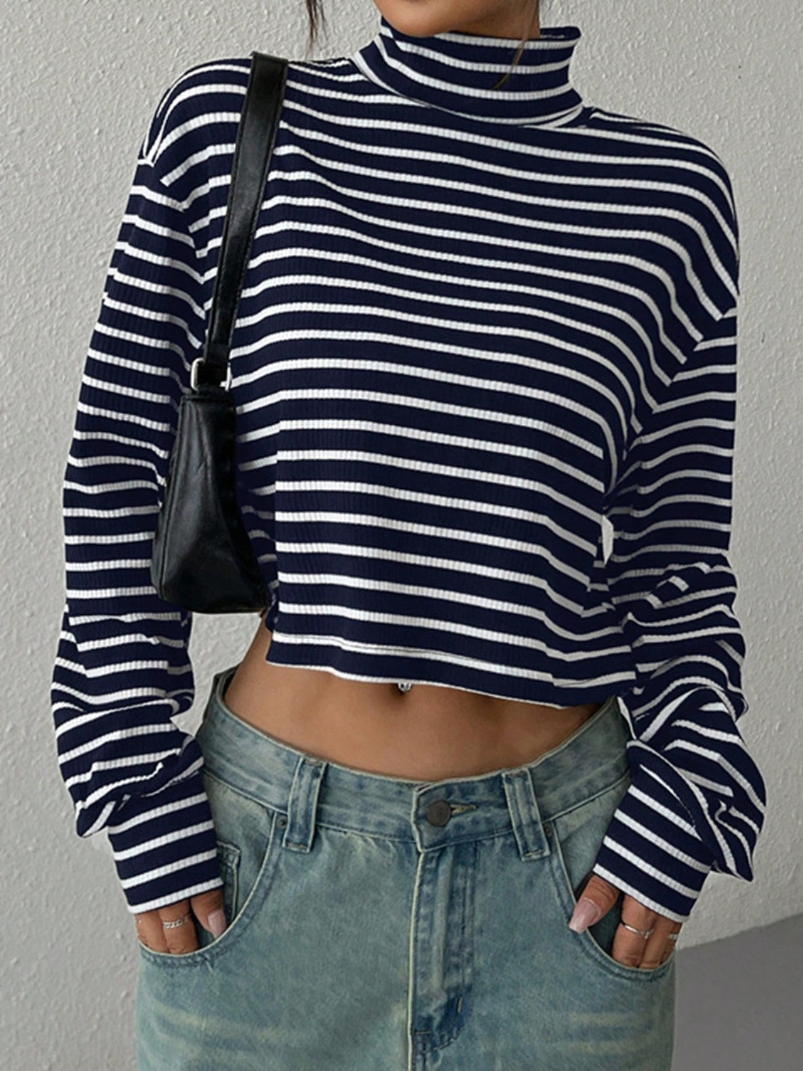 Striped Women Cropped T-Shirt Turtleneck Long Sleeve Black Casual Tops Black 2d6df429-201d-402b-8ff6-89fcbef4ceb4-Max Trendsi