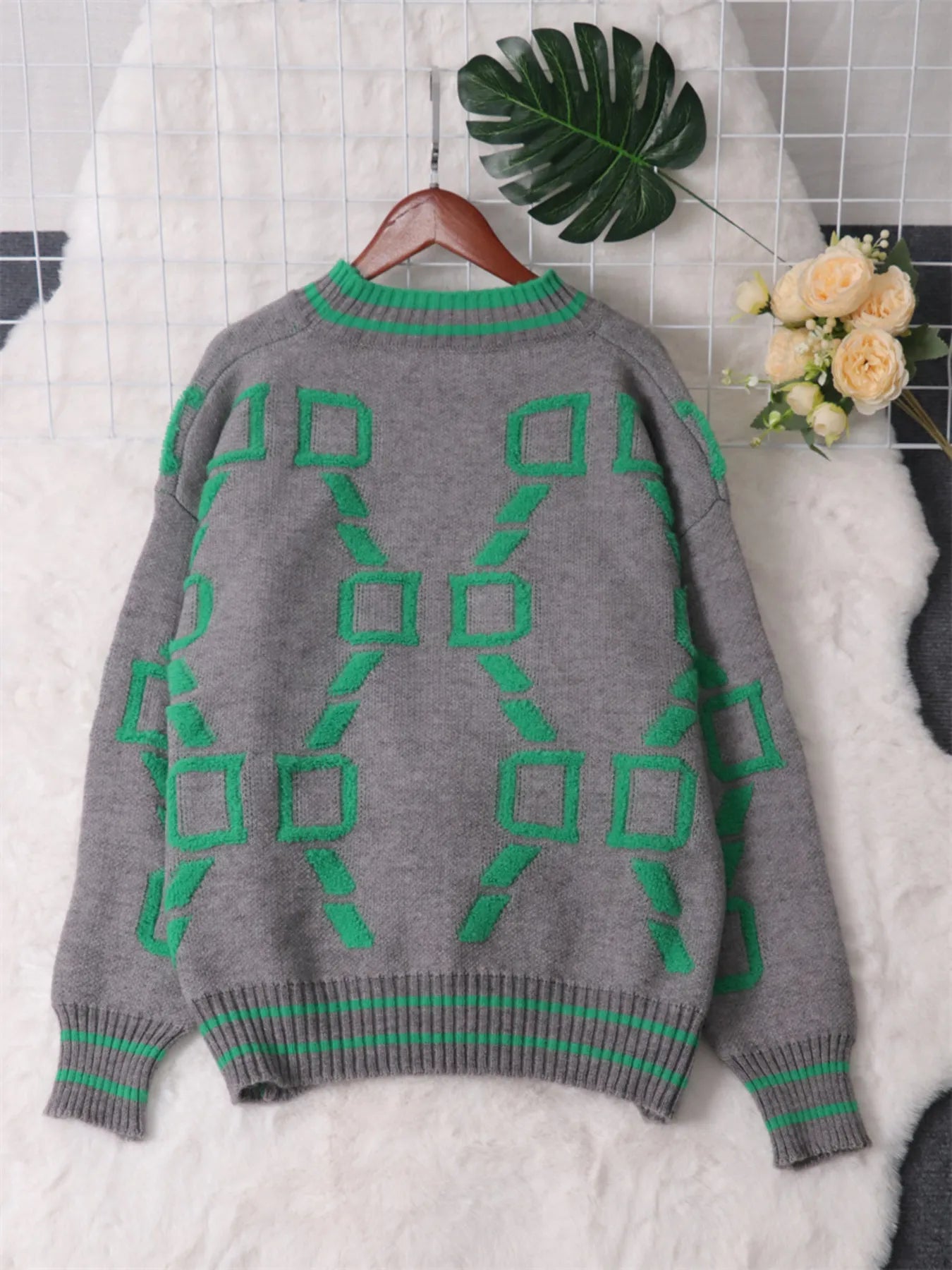 Women's Sweater Contrast Round Neck Long Sleeve Oversized Ribbed 2e896018071c43b09267775cf195d555-Max-Origin Trendsi