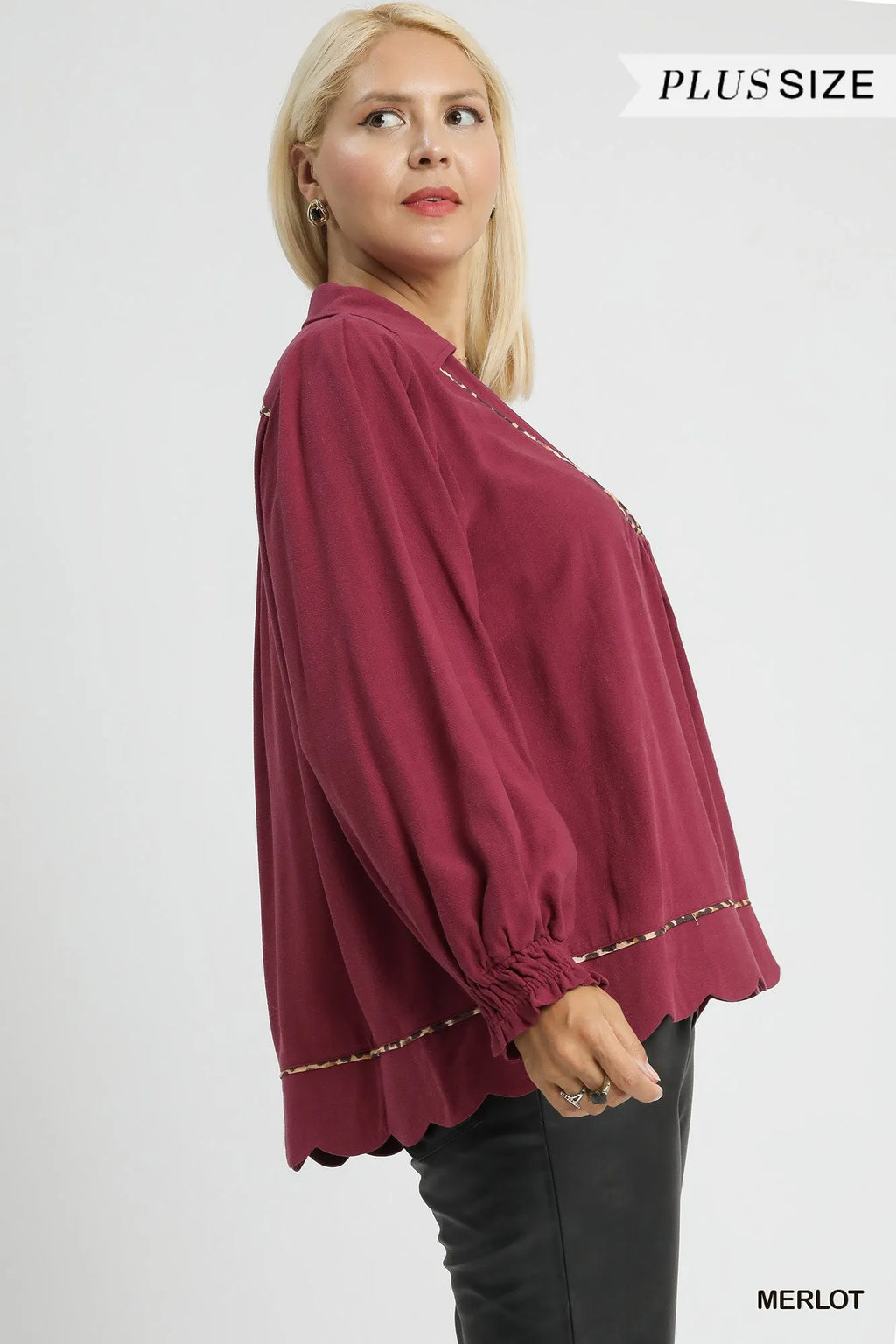 Umgee Linen Blouse Scallop Hem with Contrast Trim Plus Sizes Top 302bfb71-2455-43df-9762-1a46553de6db-Max-Origin Trendsi