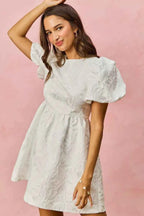SO ME Jacquard Mini Dress White Floral Bubble Shorts Sleeves 3057a2efcb0648a5b24a5620cead2c31-Max-Origin Trendsi