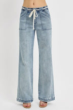 RISEN USA Straight Leg Jeans Women's Medium Wash Elastic Waist Drawstring Pocket Medium 31061a9c-09b5-41a7-9a1b-8e9b3329d792-Min Trendsi