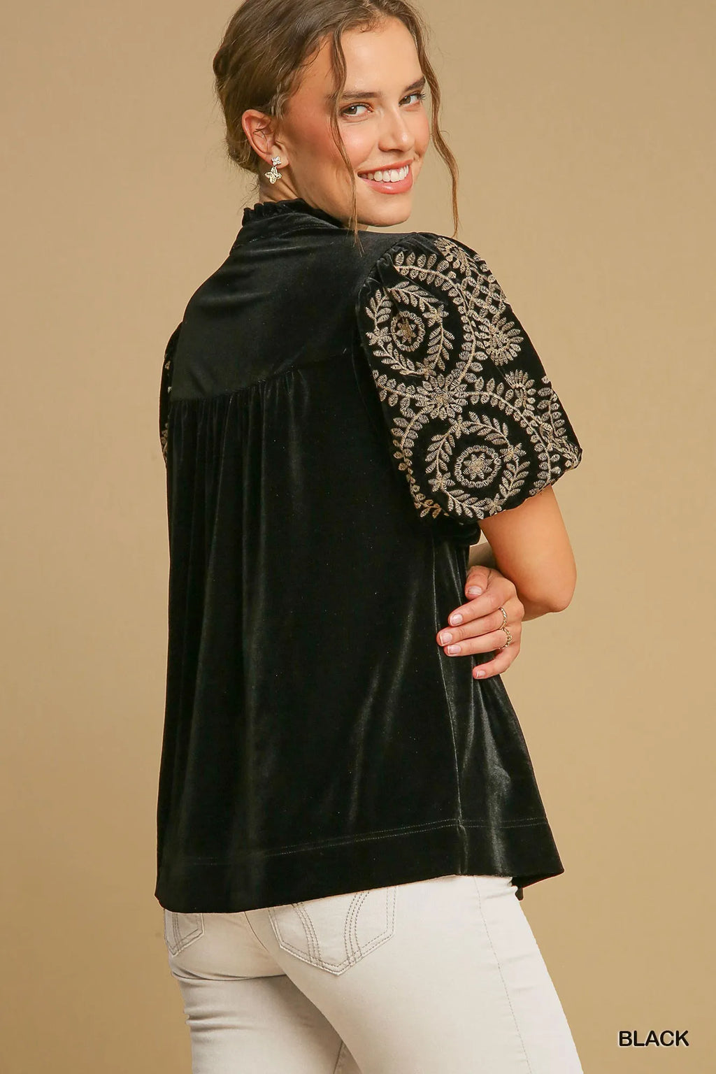 Umgee Blouse Black Velvet Embroidered Short Puff Sleeve Top 32e44a7c-2ef1-46e0-bb22-63ad089f9279-Max-Origin Trendsi