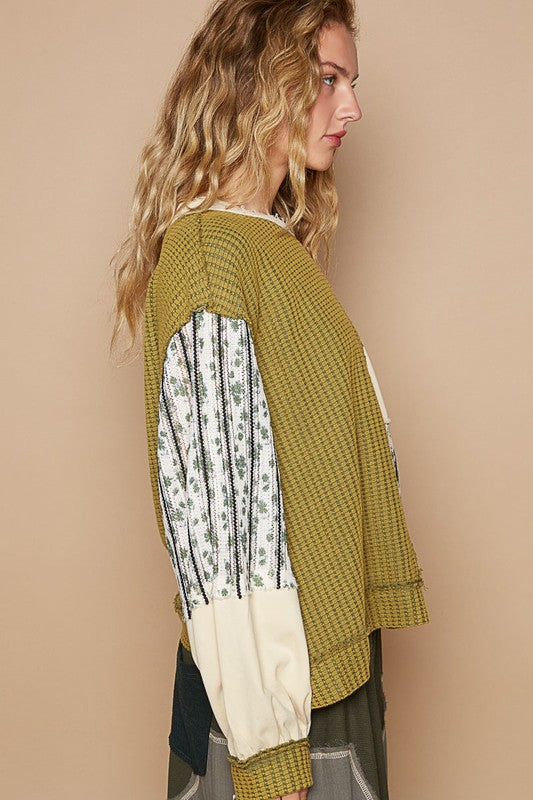 POL Sweatshirt Waffle-Knit 100% cotton Exposed Seam Floral Patch Long Sleeve