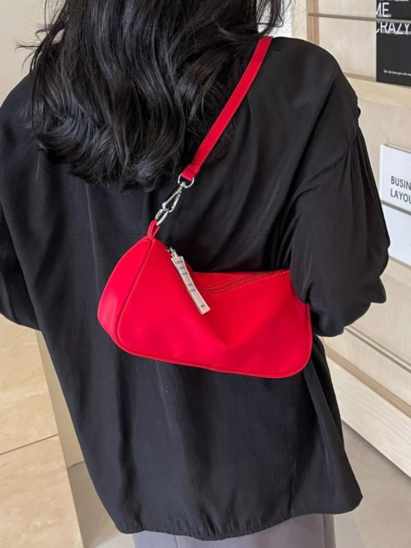 Womens Crossbody Bag Red Nylon Fabric Zipper Solid Color Handbag 33d5a240-4212-43dd-94c6-f30ead7ce4d6-Max-Origin Trendsi