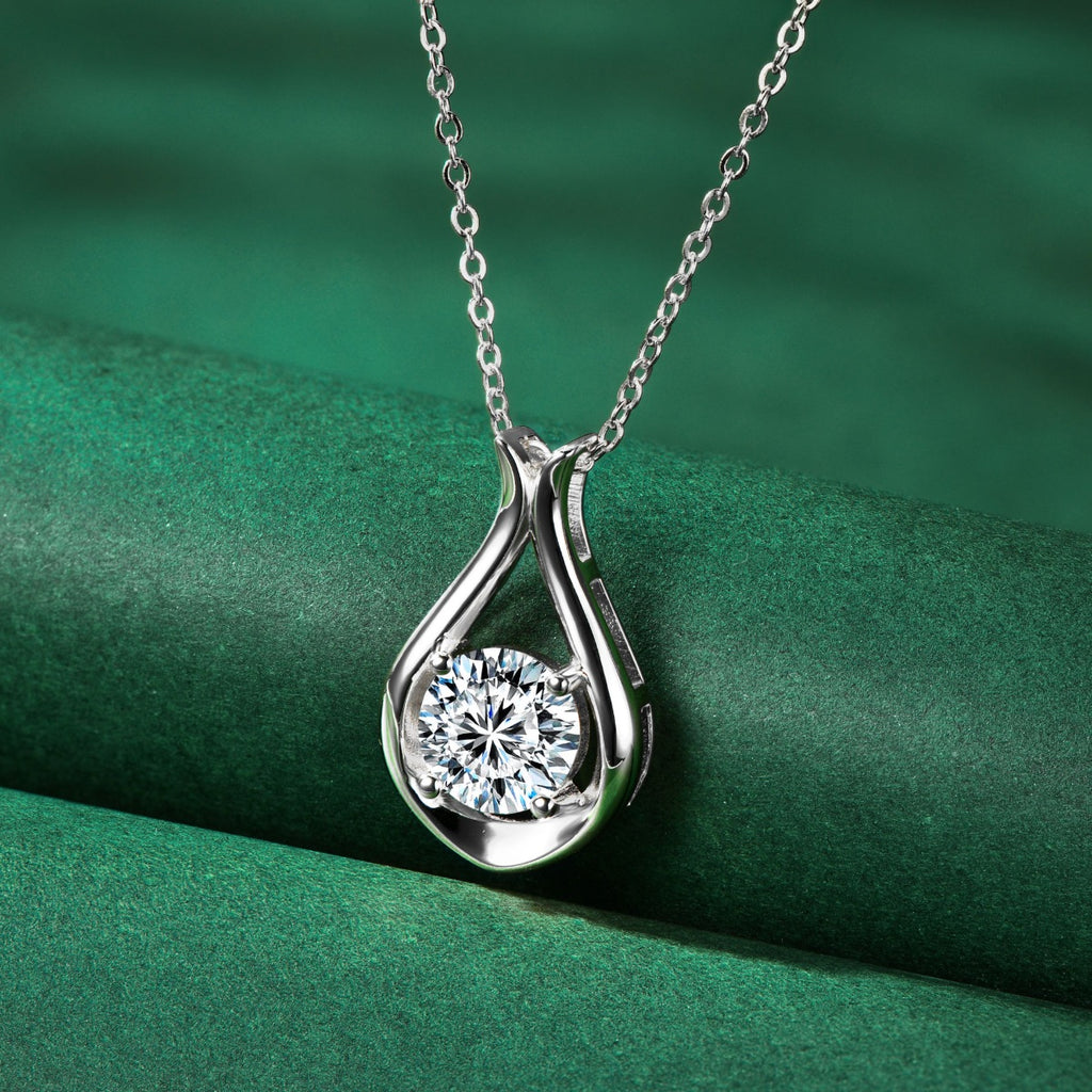 2 Carat Moissanite Pendant Necklace 925 Sterling Silver Teardrop 18K gold-plated 3579195c-da4c-4dd9-8875-0626f7724b79-Max Trendsi