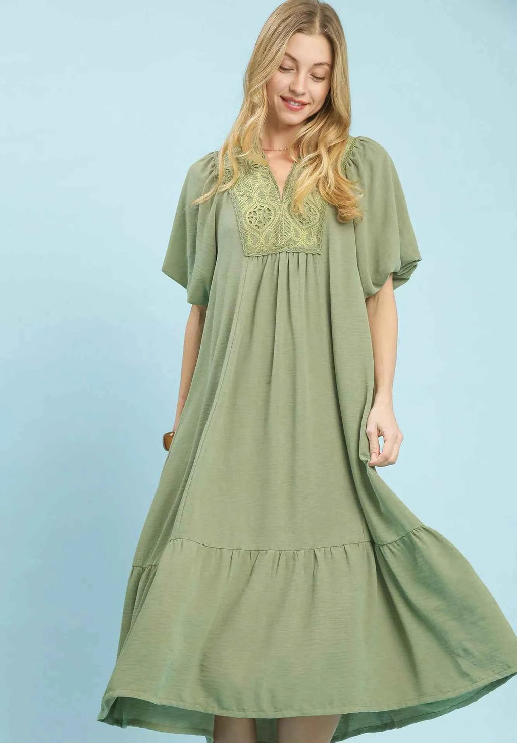 Umgee Midi Dress Sage Ruffled Puff Short Sleeve with V Neck Lace Detail SAGE 35b0769f-cea5-40a3-8297-2b309dab589e-Max-Origin Trendsi