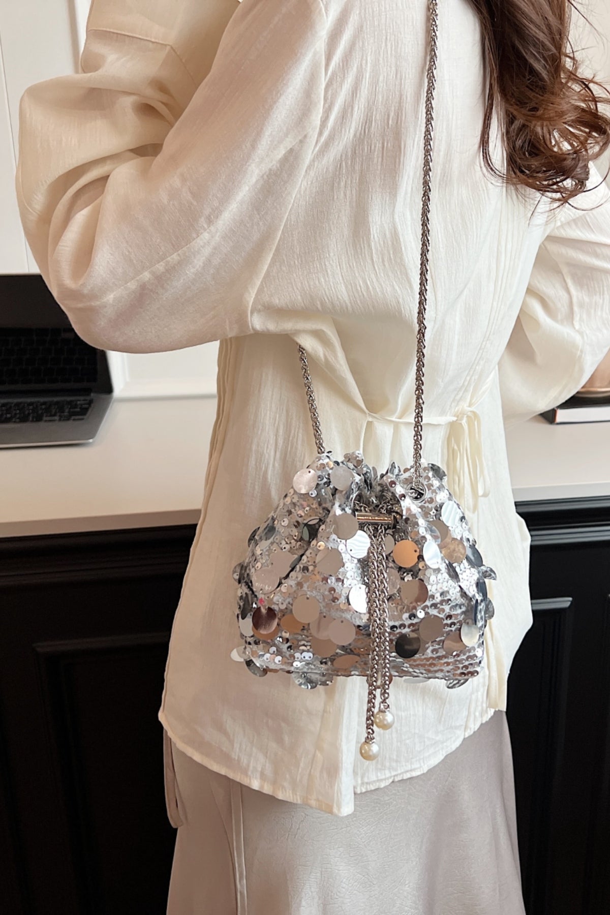 Sequin Silver Bucket Bag Drawstring Small Women Chain Crossbody Strap