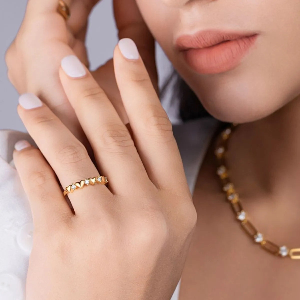 18K Gold-Plated Heart Ring Golden 925 Sterling Silver Moissanite Stone 37226636-0347-4f9a-8ef1-da653c1fa0c7-Max-Origin Trendsi