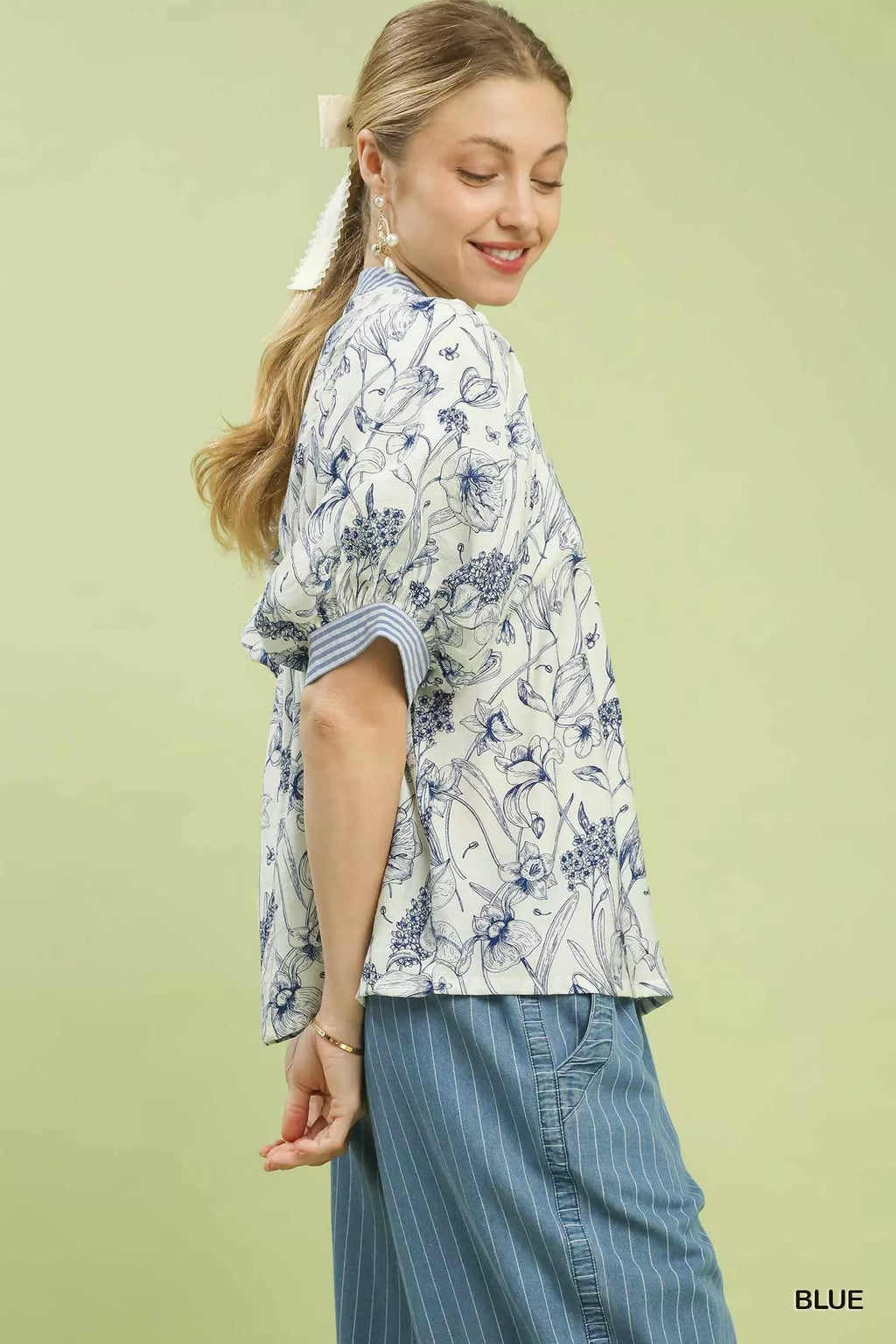 Umgee Blouse Blue Mixed Print Puff Short Sleeve Split Neck Top 38e4d607-e743-49db-a556-ba46d6ef1ef0-Max-Origin Trendsi