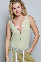 POL Ribbed V-Neck Tank Top with Contrast Floral Neckband