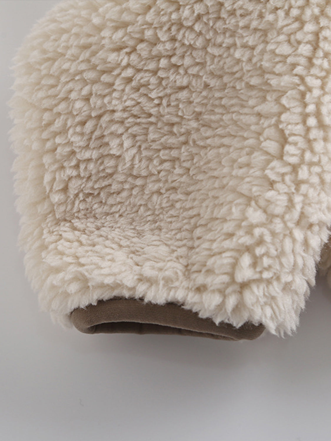 Plush Women Jacket Zip Up Long Sleeve Zip Outer Pocket Collared Outwear 3bc78d1a-a162-4815-9948-d32fac0265ad-Max Trendsi