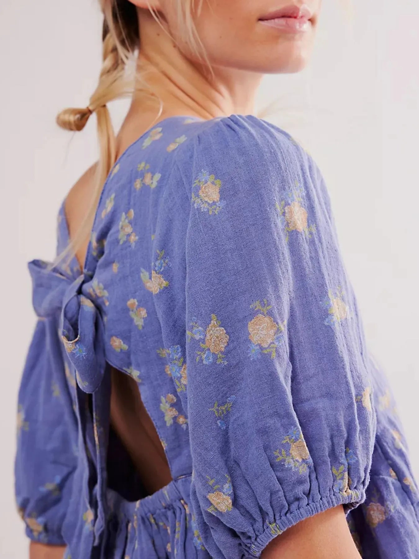 Women's Blouse Floral Puff Short Sleeve Bow Back Backless Top 3bca6f14-89e4-4a57-8955-833112568ddd-Max-Origin Trendsi