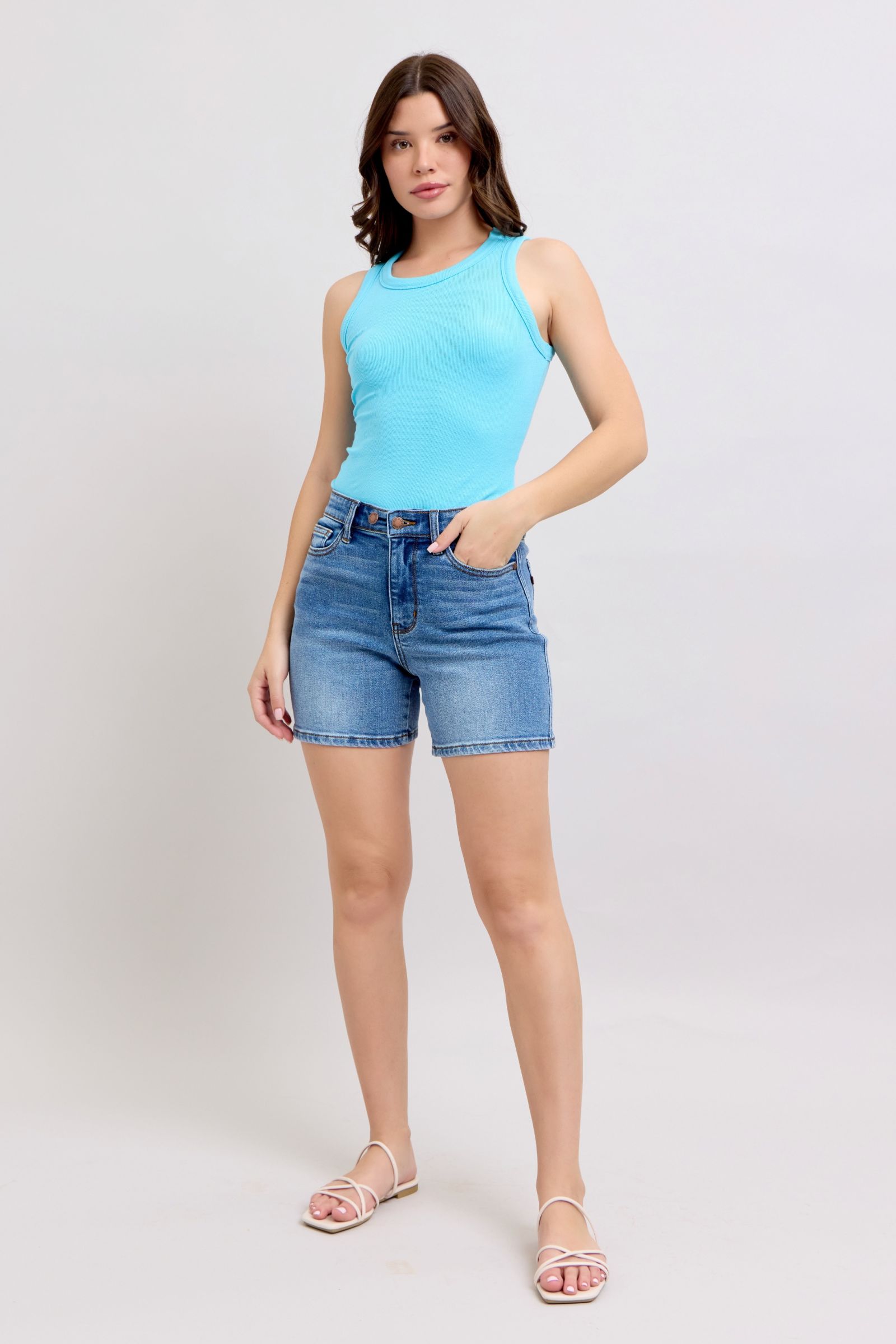 Judy Blue Denim Shorts 2 Buttons with Pockets Medium Wash Plus Sizes 3c63b32e-b786-49c3-827d-90c932d5c6af-Max Trendsi