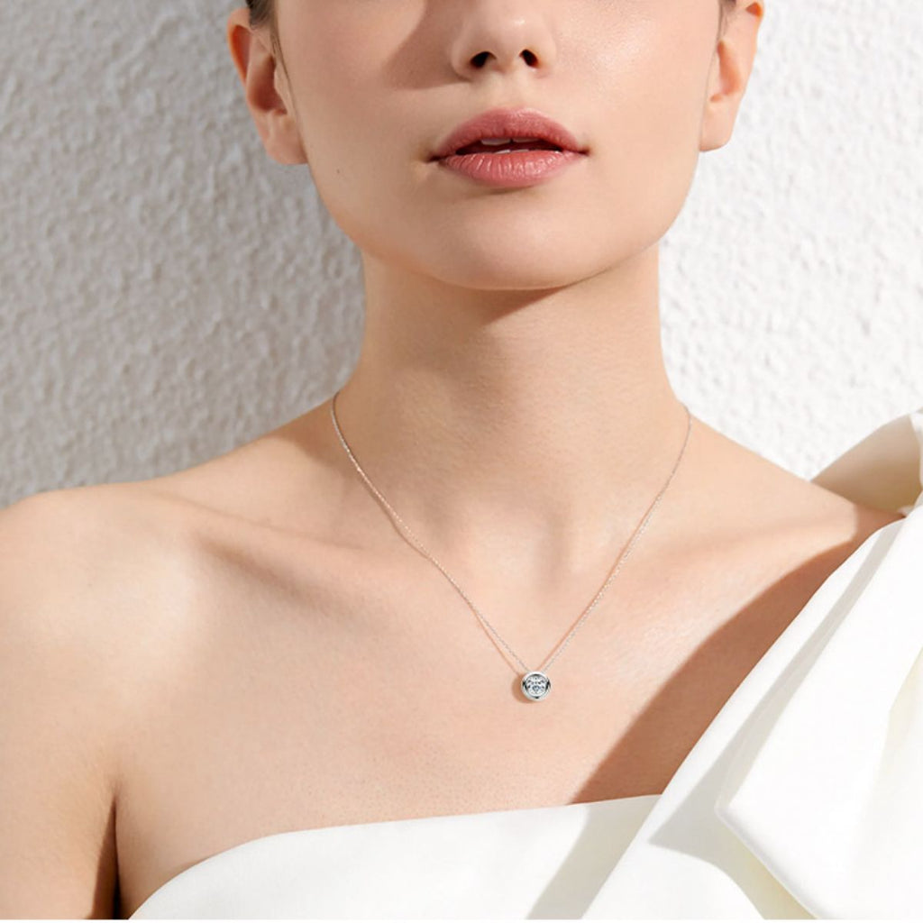 1 Carat Moissanite Necklace 925 Sterling Silver 18K gold-plated Pendant 3d372cbe-98d6-457f-99fa-acbfd3660761-Max Trendsi