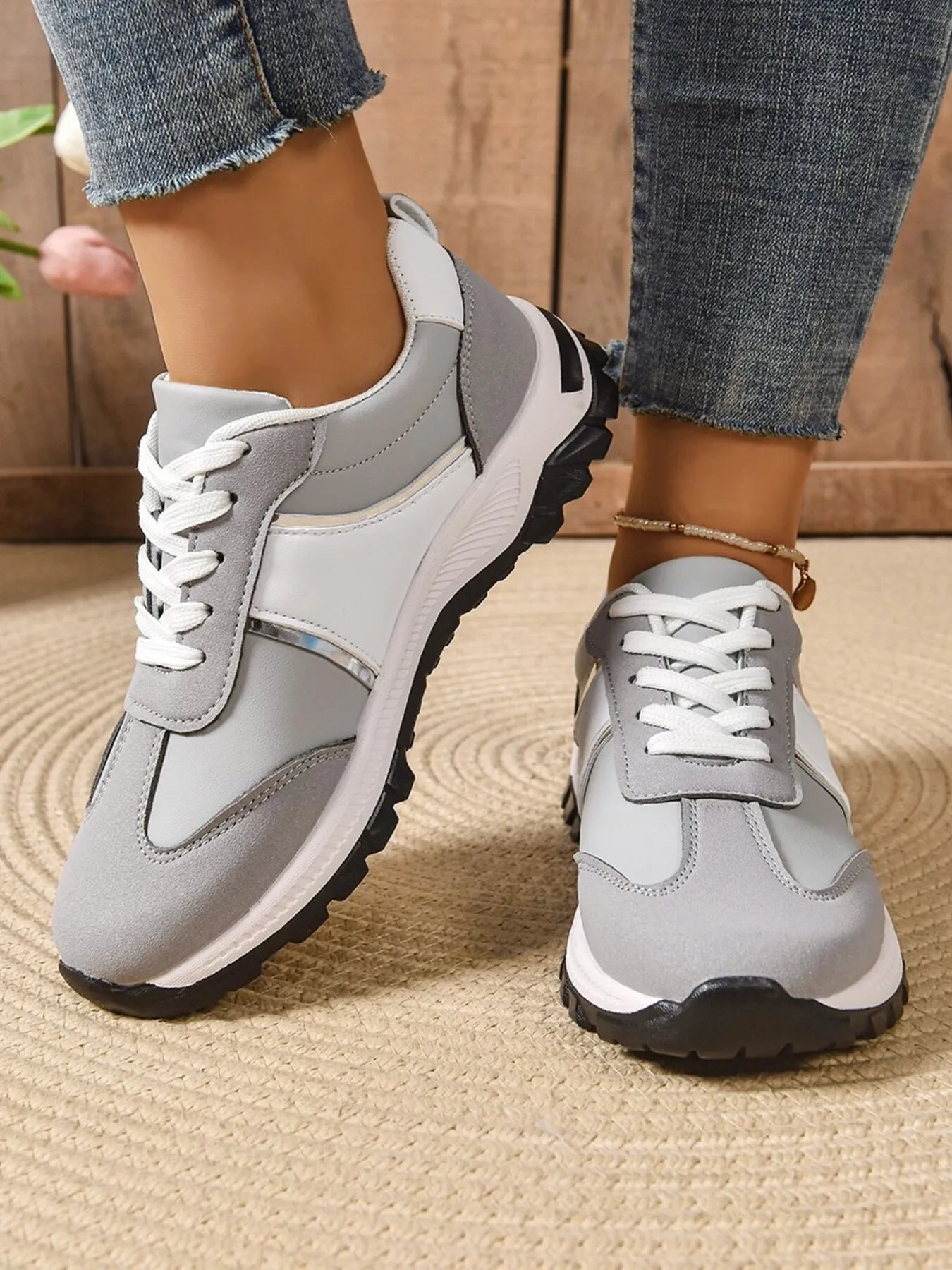 Women's Sneakers PU Leather Contrast Lace Up Flat Casual Shoes 3d50e169c1d34b1e9a254da07e1fd398-Max-Origin Trendsi