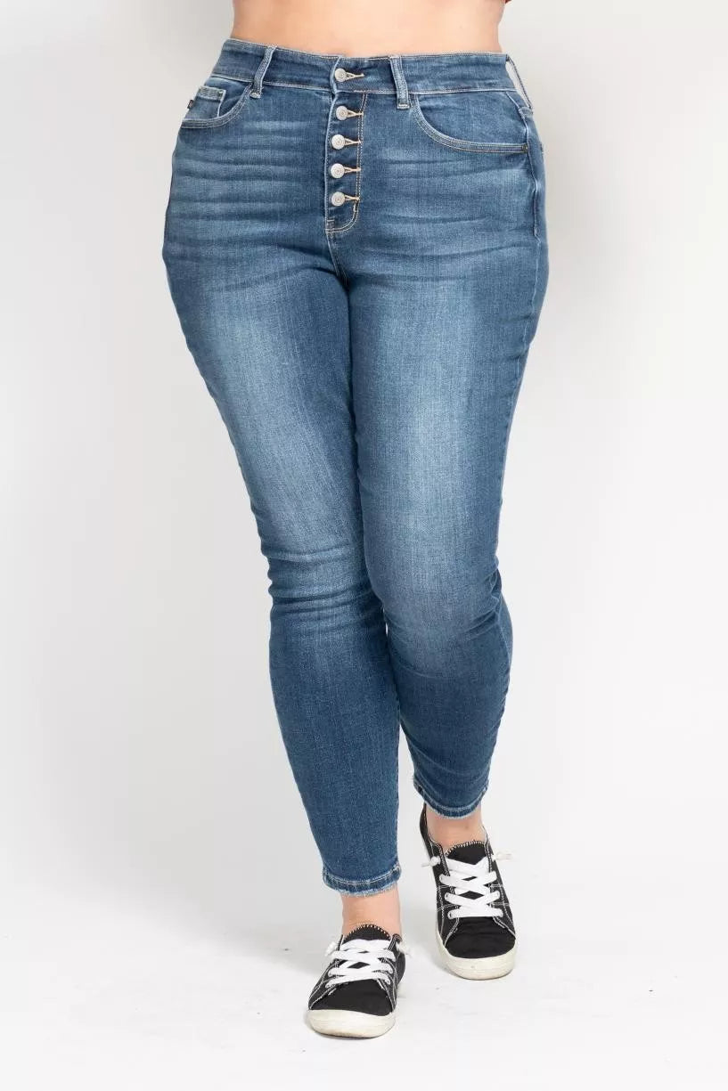 Judy Blue Skinny JeansMedium Wash High Rise Button Fly Plus Sizes Denims 3da980bc-58db-4973-b2fb-36281e1f61e3-Max-Origin Trendsi