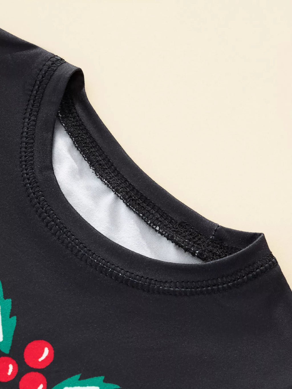 Children's Pajama Set Christmas Round Neck Black Top and Plaid Pants for Boys 3fc205213c0e48c2b65031cf521ff276-Max-Origin Trendsi