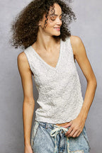 POL V-Neck Tank Top Off White Textured Knit with Lace Trim Sleeveless 40e7afbd-4a91-4d53-b9d6-0ec1f6b65da4-Max-Origin Trendsi