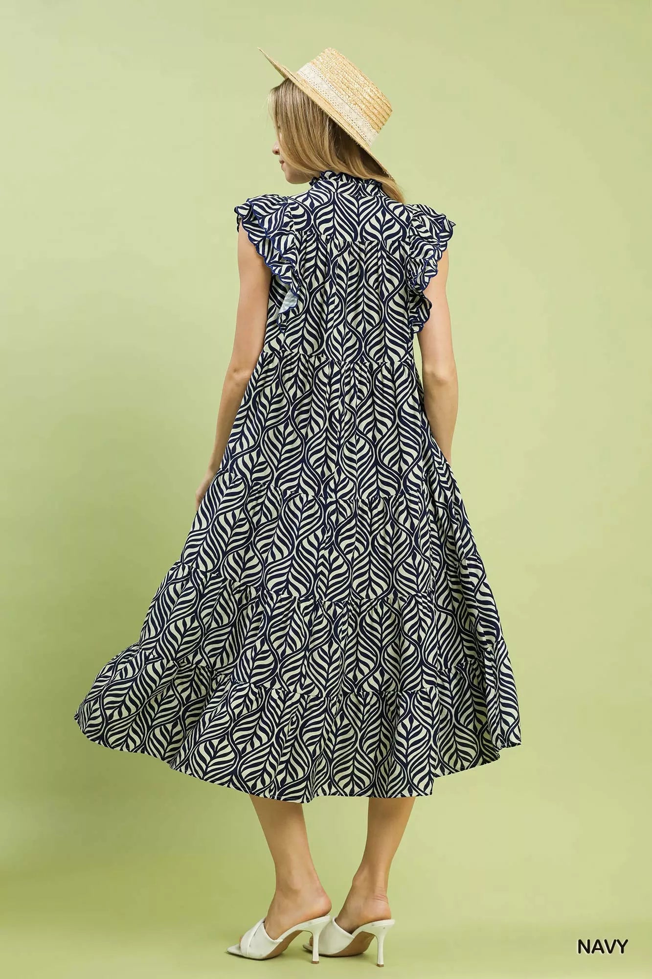Umgee Leaf Print Tiered Midi Dress with Ruffle Detail 4156cb82-2a02-48cd-961c-e448afcf6816-Max-Origin Trendsi
