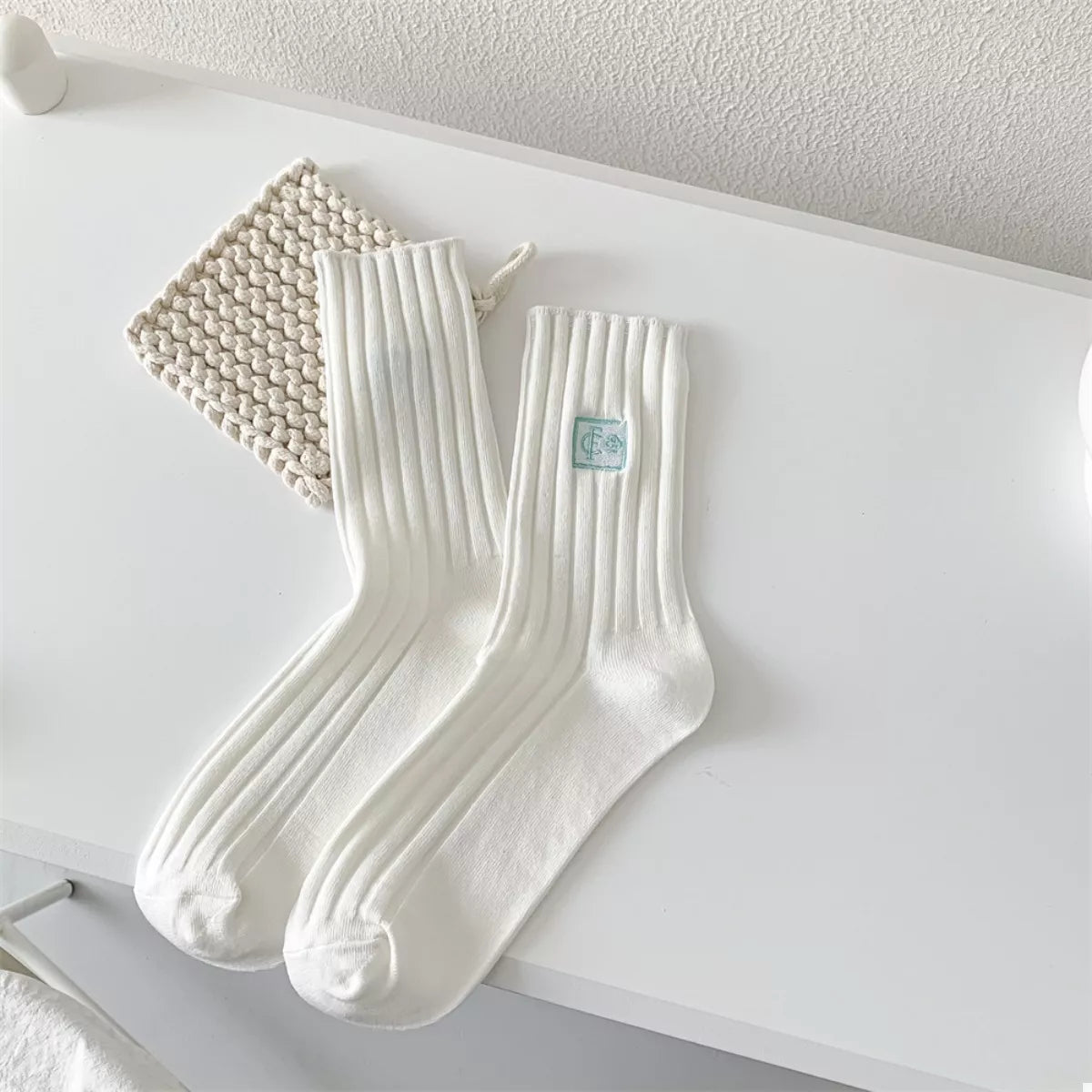 Women's Crew Socks Breathable Ribbed Knit White One Size 41702167-de96-4e86-a966-32cb38a4bc99-Max-Origin Trendsi