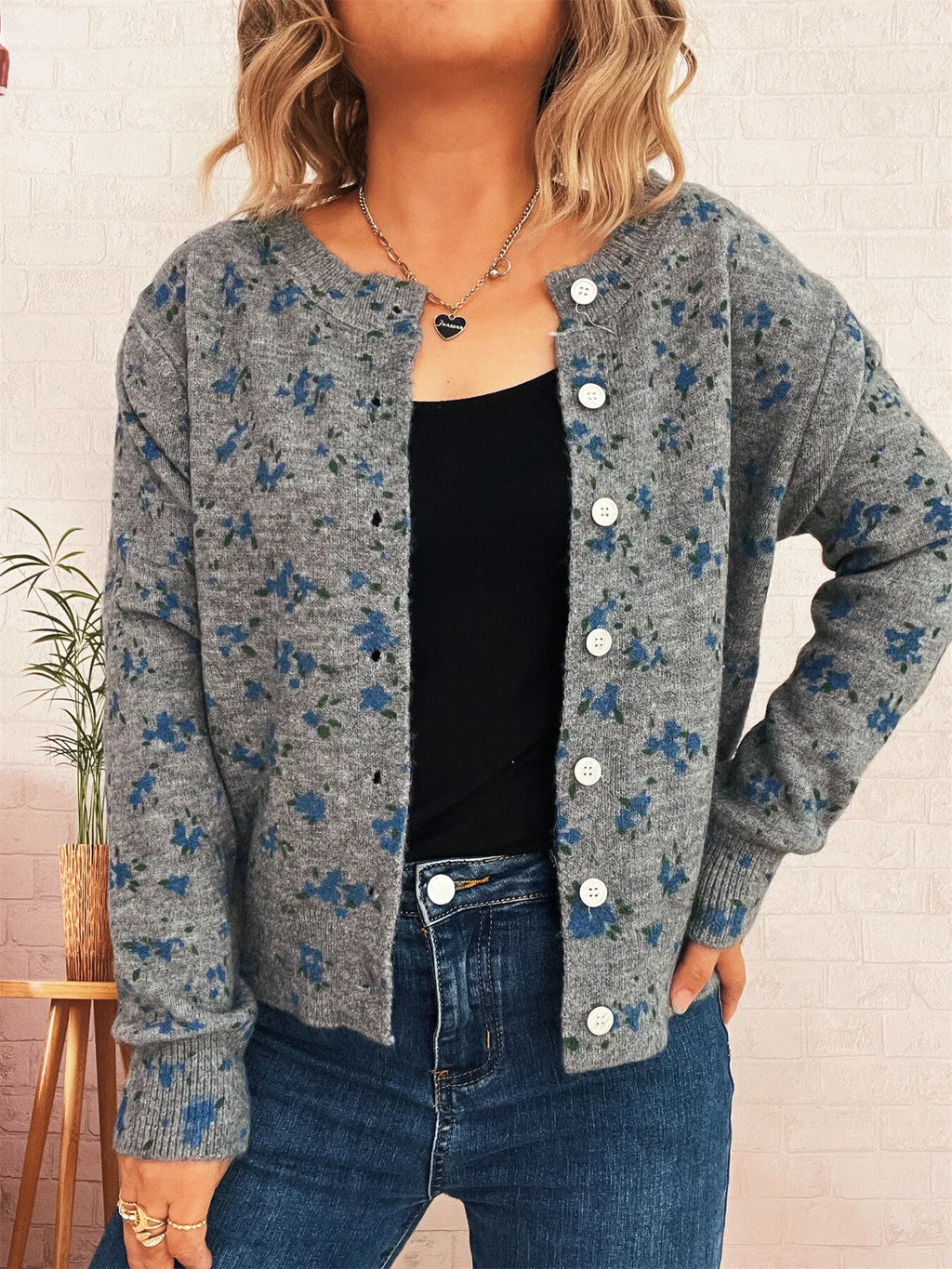 Women's Cardigan Floral Button-Up Long Sleeve Knit Round Neck 41b7a2d3cc9c4197bf56c297bfdbc1f6-Max-Origin Trendsi