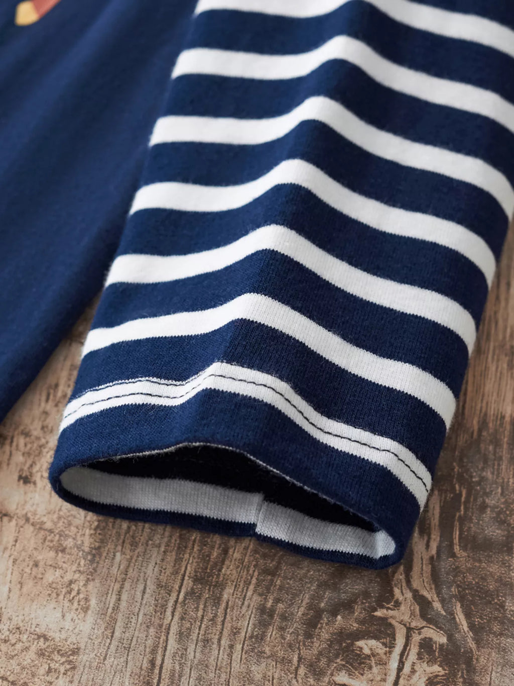 Children's Santa Sleigh Graphic Long Sleeve T-Shirt 42f10cf476c24d1798e4bf0ed20513c1-Max-Origin Trendsi