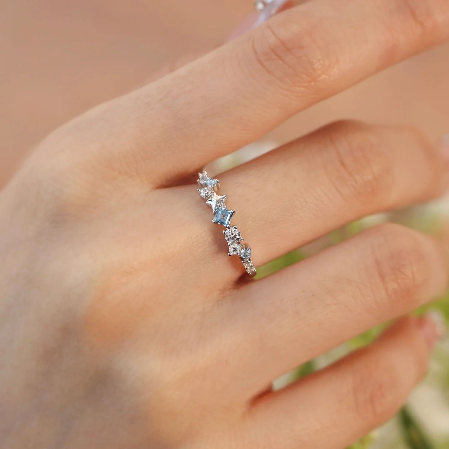 Silver Vogue Ring Star Inlaid Zircon Ring 925 Sterling Silver Jewelry Silver 42f208a5-0b48-48cc-abcf-1538593b426c-Max Trendsi