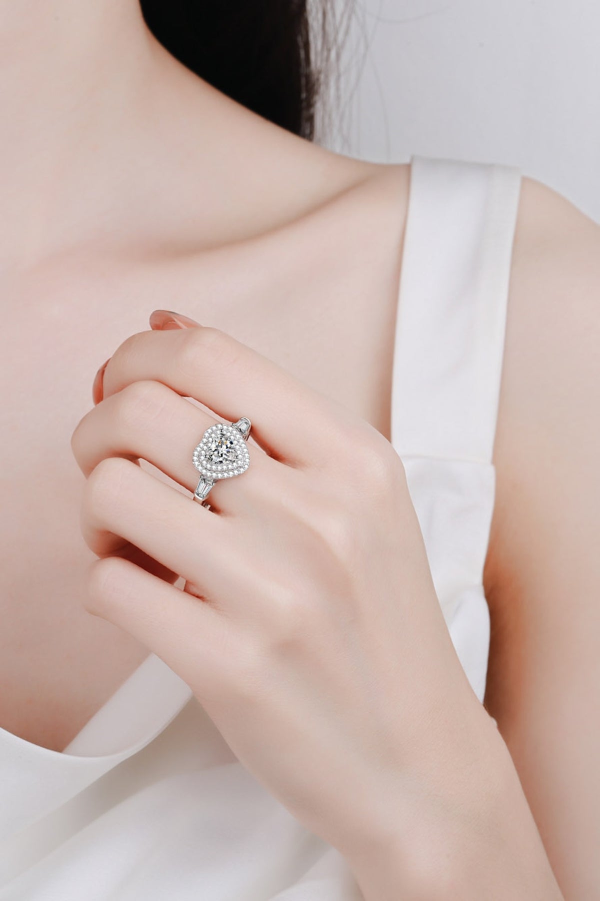 1 Carat Moissanite Silver Heart Ring 925 Sterling Platinum-plated Fine Jewelry 45157ec5-1b50-437d-a8f1-998c3838323a-Max Trendsi