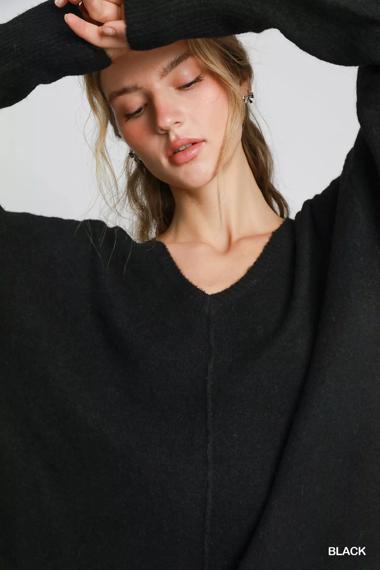Umgee Womens Sweater Black Wool Blended Basic V Neck Oversized Pullover 45965fec-6a22-426d-809b-58f6b5673dd1-Max-Origin Trendsi