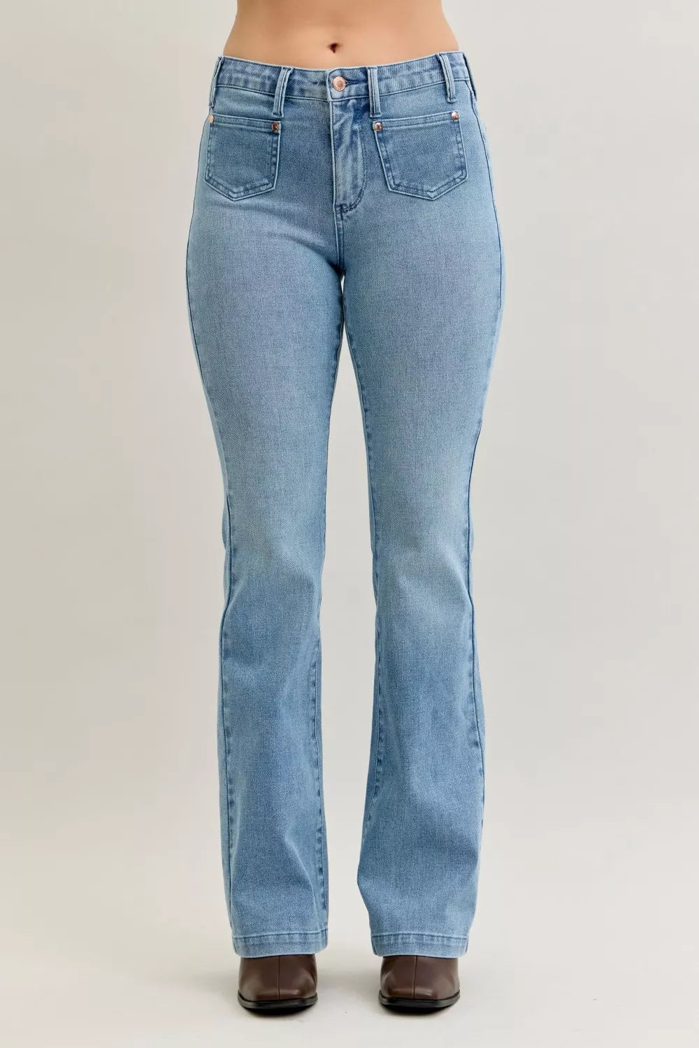 Judy Blue Bootcut Jeans Mid Rise with Contrast Wash & Front Patch Pockets 462633bba72c42d7ada0638fe1aa9ba7-Max-Origin Trendsi