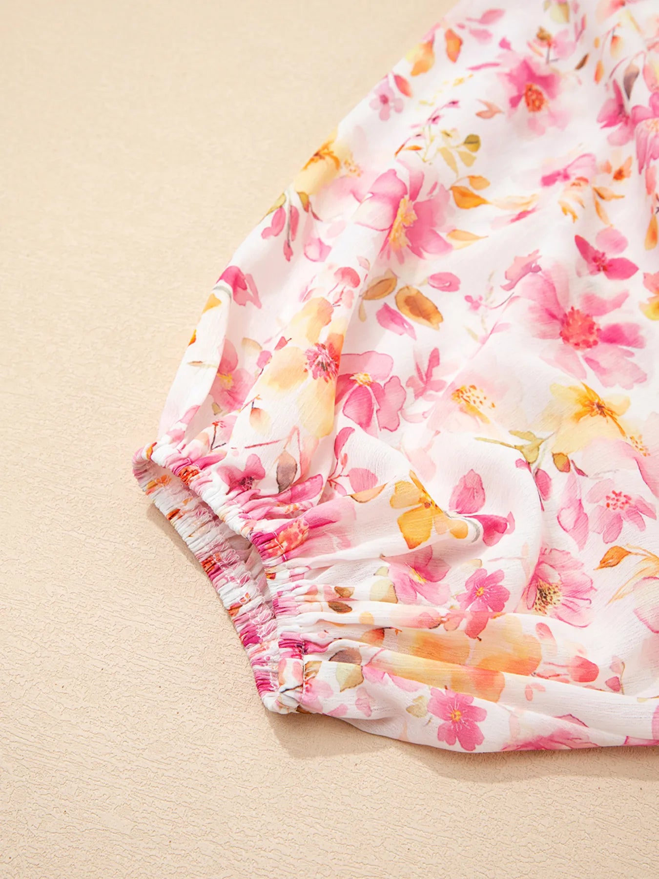 Women's Blouse Pink Floral Print Tassel Tie Smocked Puff Sleeve Smocked Top 463cde0d697c45ff91f4a2903103eba0-Max-Origin Trendsi