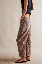 Wide Leg Jeans with Pockets Casual Denim Loose Pants 4889347e-dfa6-4bce-94be-05c800767c26-Max Trendsi