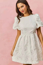 SO ME Jacquard Mini Dress White Floral Bubble Shorts Sleeves 49211baf36994f2a9f8f9b58068baf4c-Max-Origin Trendsi