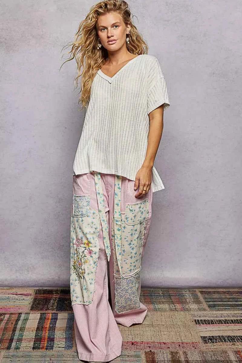 POL T-Shirt Ribbed Knit V-Neck Off White Short Sleeve with Side Slit Top 497285cb-3275-4b64-befe-f11b0a848217-Max-Origin Trendsi