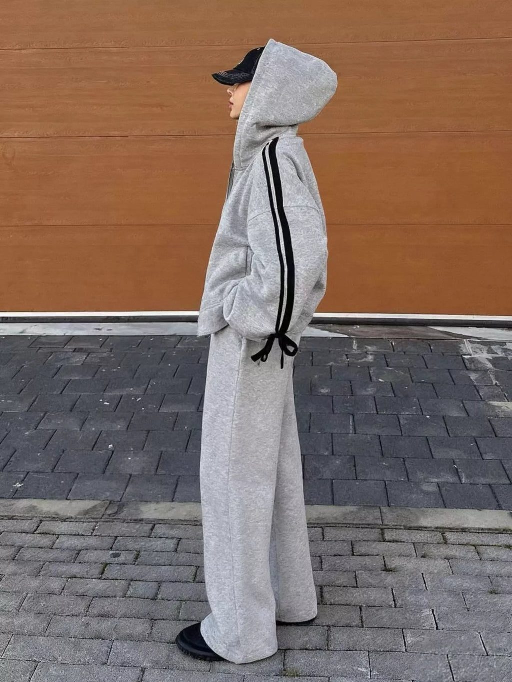 Womens Activewear Set Casual Zip Up Hoodie Side Striped and Pants 2 Pcs 49e9a66887464d898f8d3f9c194abf5e-Max-Origin Trendsi