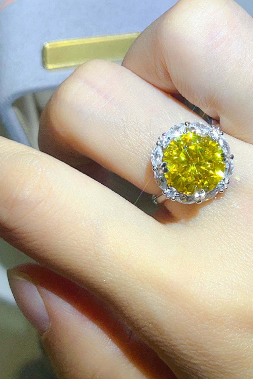 Silver Ring 5 Carat Moissanite Yellow Stone Round 925 Sterling Platinum-plated 4b37395d-c3a2-44ab-b52b-cdcb8c775e69-Max Trendsi