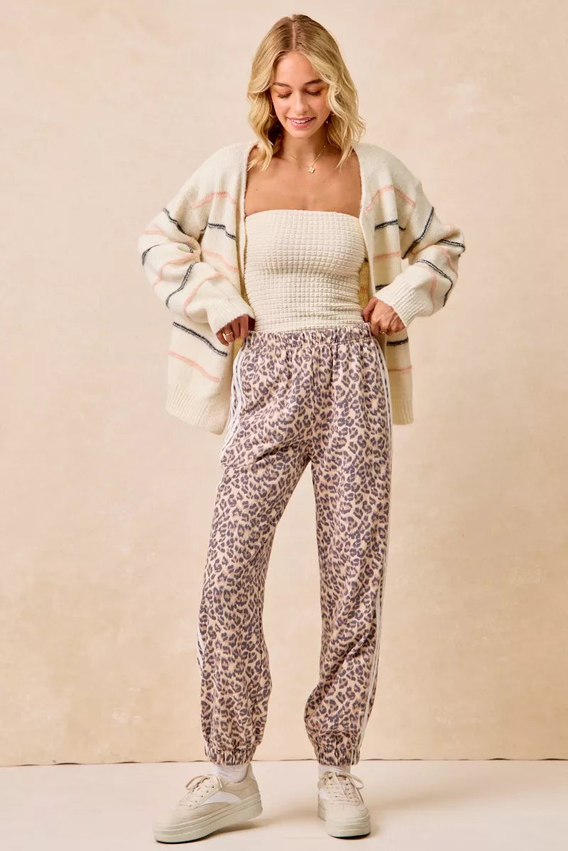 BiBi Women Leopard Track Pants Side Lines Elastic Waist with Pockets 4c4af4fd919945c799135e55148457e5-Max-Origin Trendsi