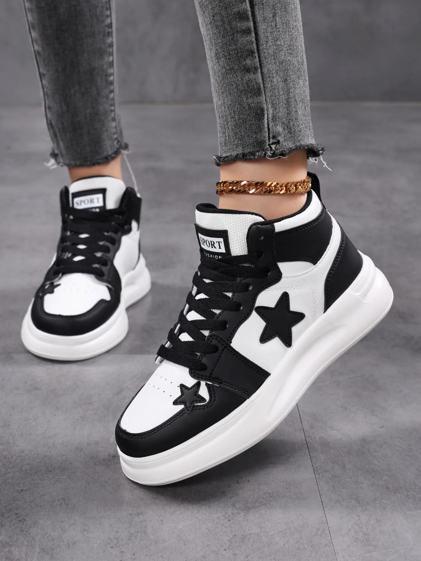 Women's Sneakers Star Pattern Lace Up Pu Leather Flat Shoes 4cb7dc66cb5b4054a80cfe95c242d9ee-Max-Origin Trendsi