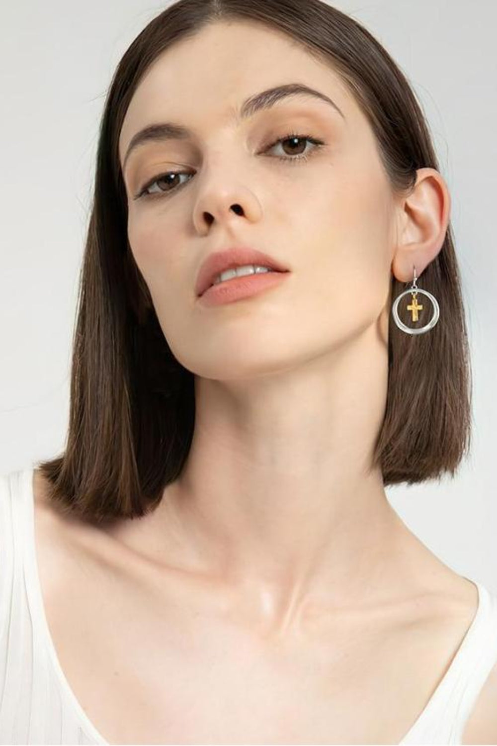 Cross Dangle Earrings Silver Brass Contrast Gold-plated Round Women Jewelry 4d467aa5-a542-425f-9dcd-686edcb4312f-Max Trendsi