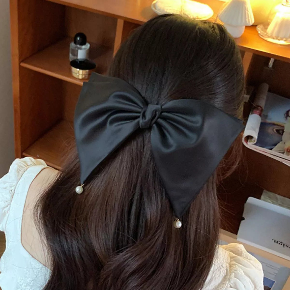 Women's Hair Clip Satin Pearl Big Bow Accessory 4ddad2a8-d3da-46e9-a45f-de868808fdd7-Max-Origin Trendsi