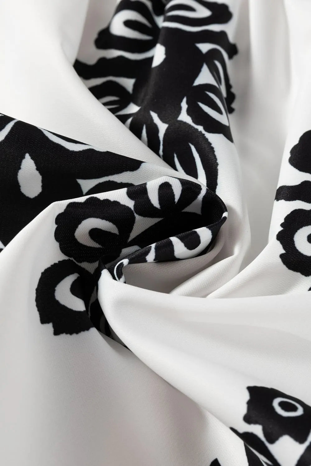 Women's White Tied Shorts Black Floral Printed High Waisted 4f246911-3cad-46c5-b639-3313c0c9b019-Max-Origin Trendsi