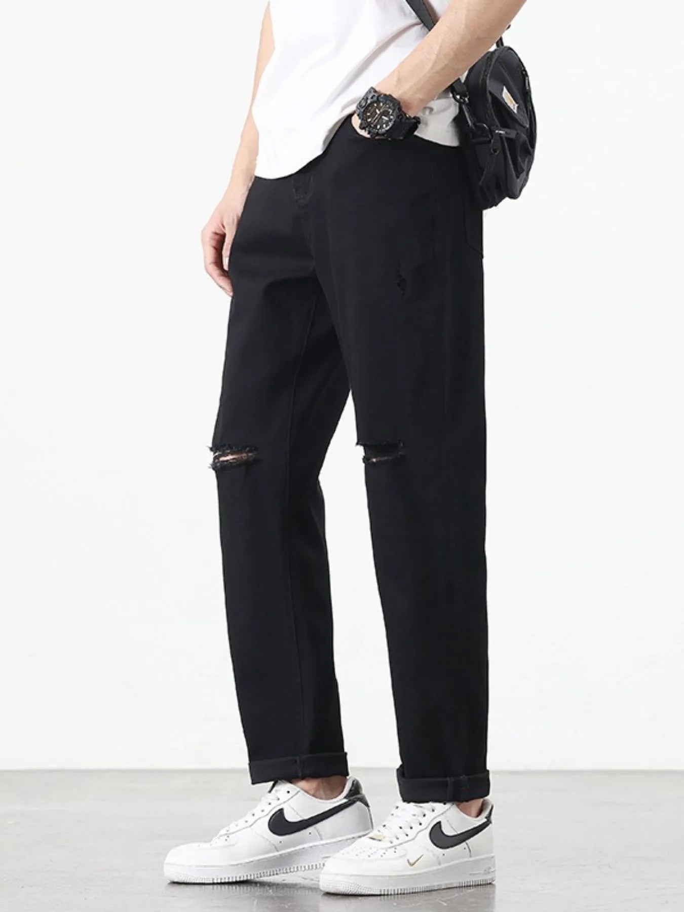 Men's Straight Leg Jeans Black Casual Ripped Knee Distressed Denim Pants Black 4f998dc2-f6c9-4b67-86ca-574a6457c929-Max-Origin Trendsi