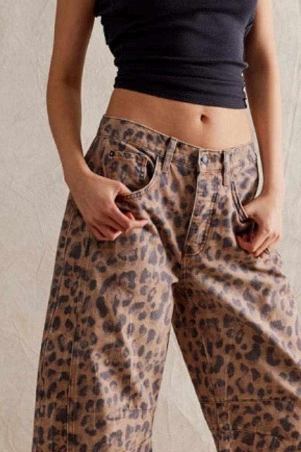 Wide Leg Jeans with Pockets Casual Denim Loose Pants 5286f298-9898-4e80-85d0-871a2bcd8c2a-Max Trendsi