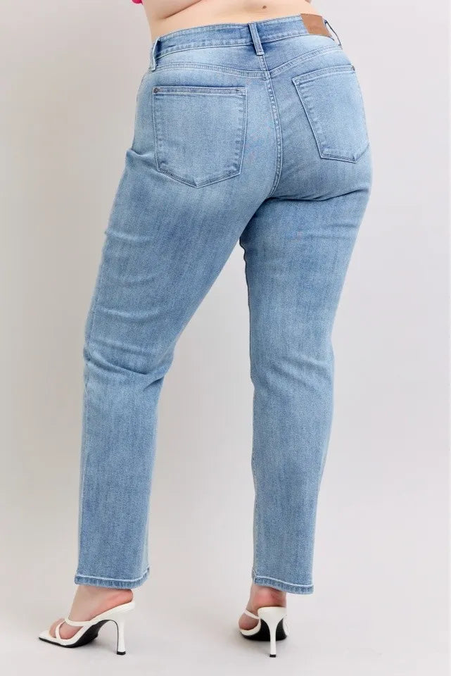 Judy Blue Dad Jeans Plus Size High Waist Medium Wash 533904da-0d38-46a0-be8d-0e4277659211-Max Trendsi