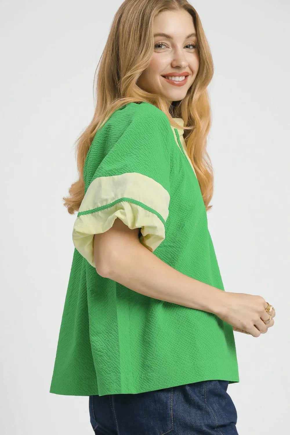 Umgee Blouse Green Contrast Trim Notched Puff Short Sleeve Women's Top 539a6706-4e16-417b-9f46-0b7809df9024-Max-Origin Trendsi
