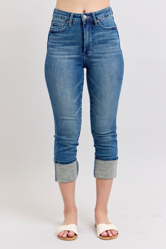 Judy Blue Skinny Cuff Capris Jeans with Pockets Medium Washed Medium 555c4a29-fa61-4cb6-b715-6aa28d8711c0-Max Trendsi