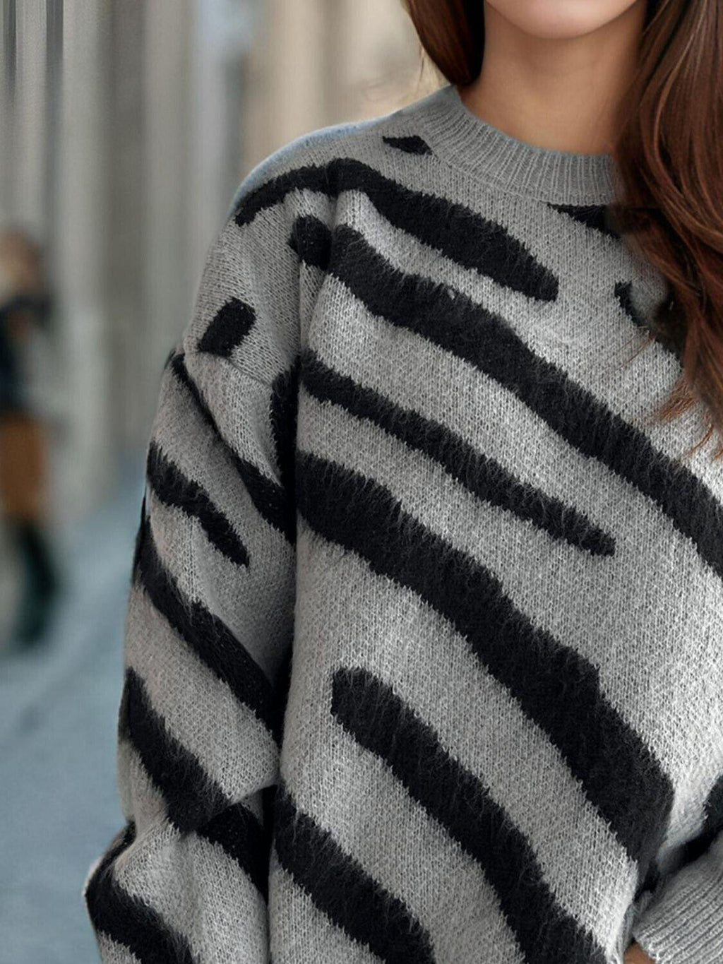 Women Knit Sweater Zebra Contrast Pattern Round Neck Long Sleeve Pullover 57_075ea2cf-92de-4ce2-980d-5694d71fe862 STYLEINGER